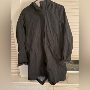 Women’s Lulu lemons Black Rain Jacket